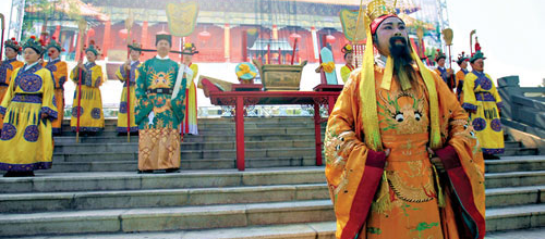 Mount Tai ：Mountain Worship (Feng Shan)